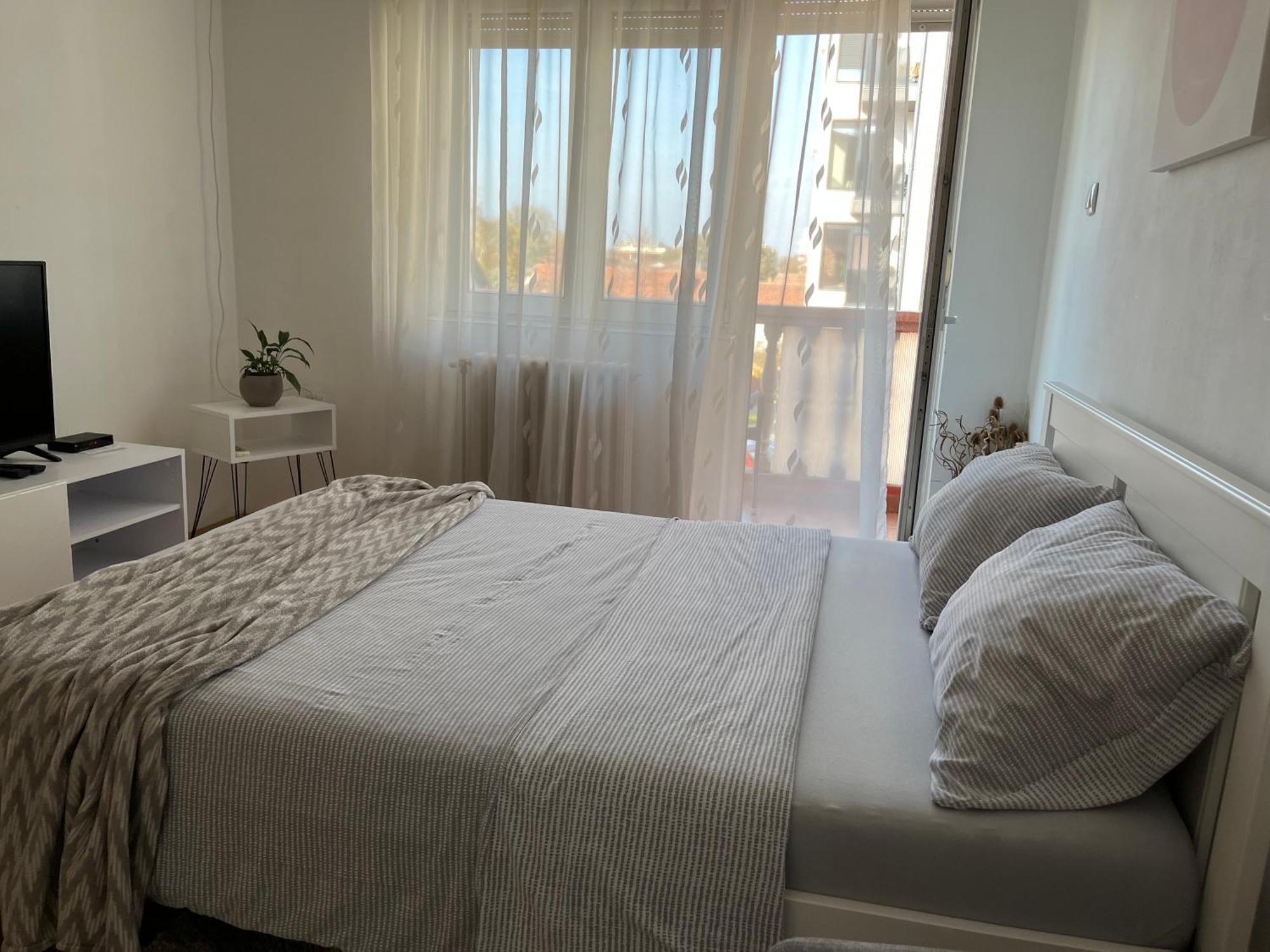 Ferienwohnung Nikola Ns2 Novi Sad Exterior foto